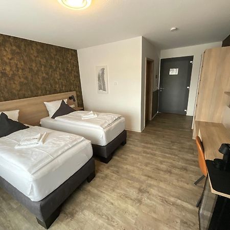 Gaestehaus Wuerzburg 24H Estenfeld Eksteriør bilde
